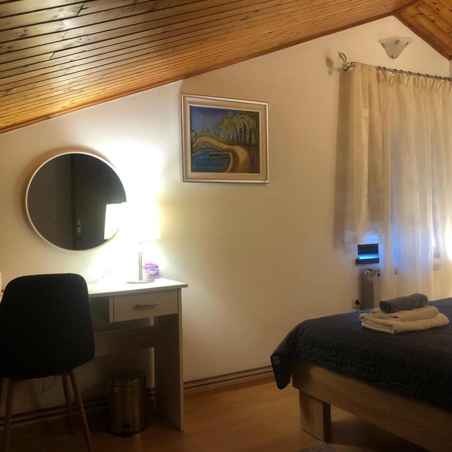 Apartman Villa Romana โกรชน์ยัน ภายนอก รูปภาพ