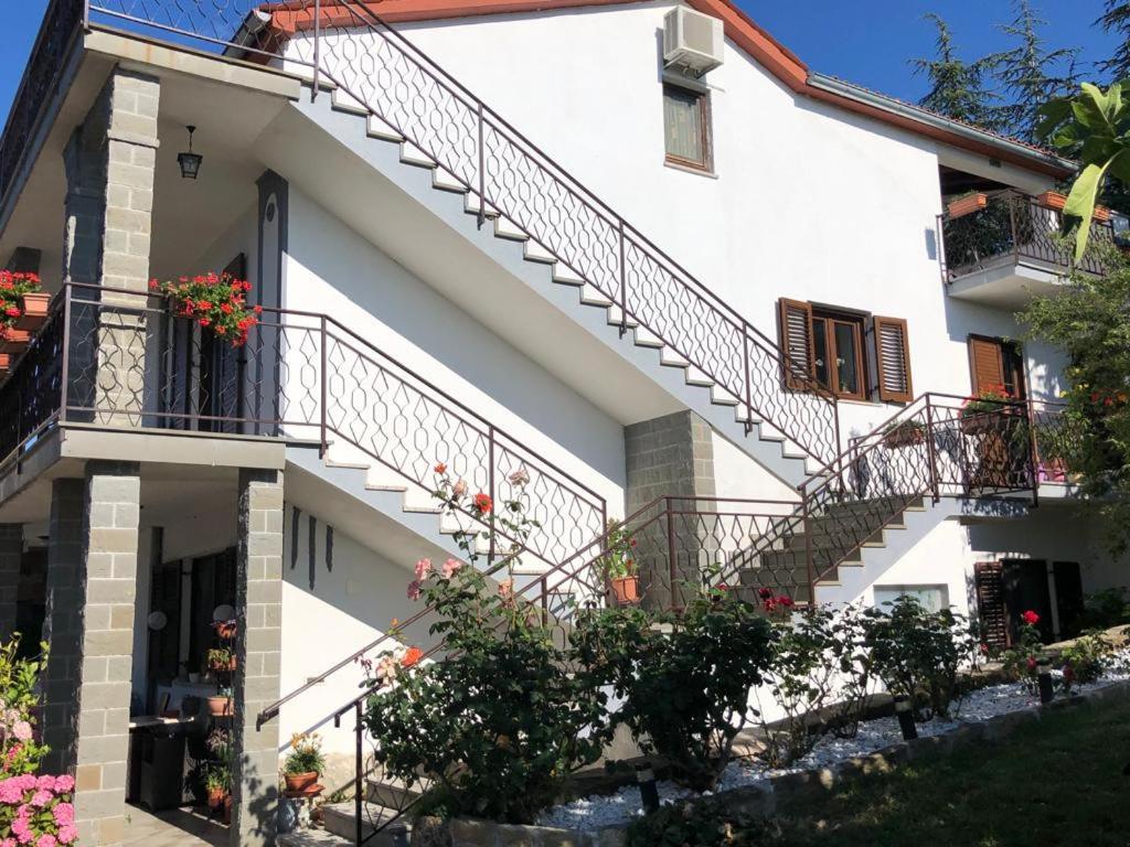 Apartman Villa Romana โกรชน์ยัน ภายนอก รูปภาพ